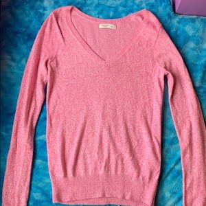 Gilly Hicks pink sweater S
